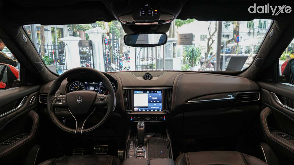 Nội thất bọc da cao cấp