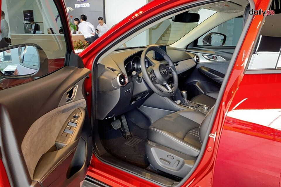 New Mazda CX-3 là dòng xe 5 chỗ gầm cao với nội thất rộng rãi, nhiều công nghệ hiện đại