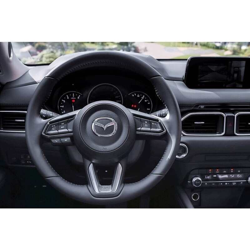 CX-5 sử dụng vô lăng ba chấu thể thao CX-5 sử dụng vô lăng ba chấu thể thao