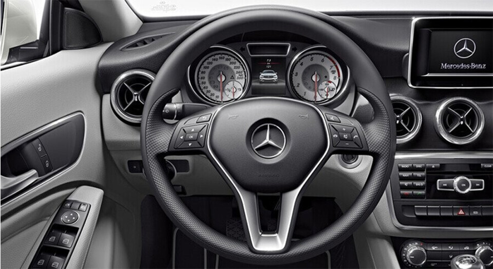 noi-that-mercedes-amg-cla-45-4matic-13.jpg noi-that-mercedes-amg-cla-45-4matic-13.jpg