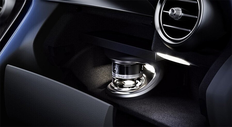 noi-that-mercedes-benz-c300-amg-04.jpg noi-that-mercedes-benz-c300-amg-04.jpg