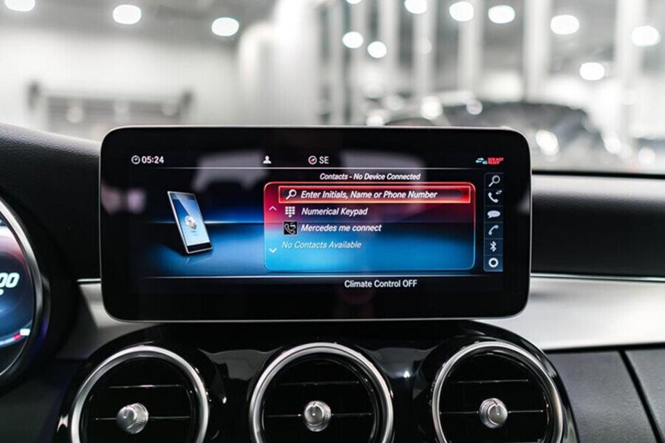 Hệ thống giải trí thông tin COMAND