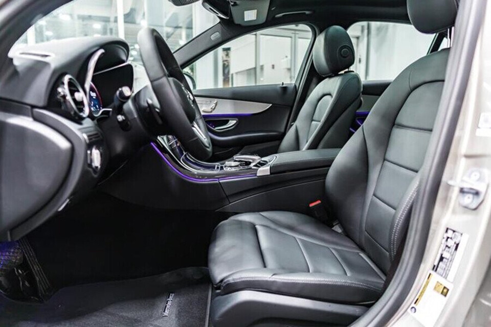 Nội thất bọc da cao cấp