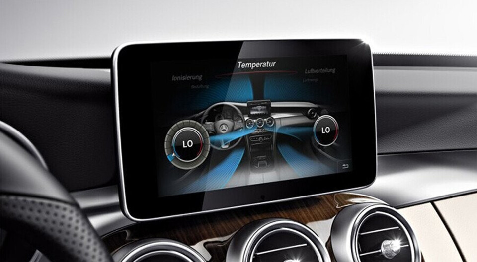 noi-that-mercedes-benz-c300-amg-06.jpg noi-that-mercedes-benz-c300-amg-06.jpg