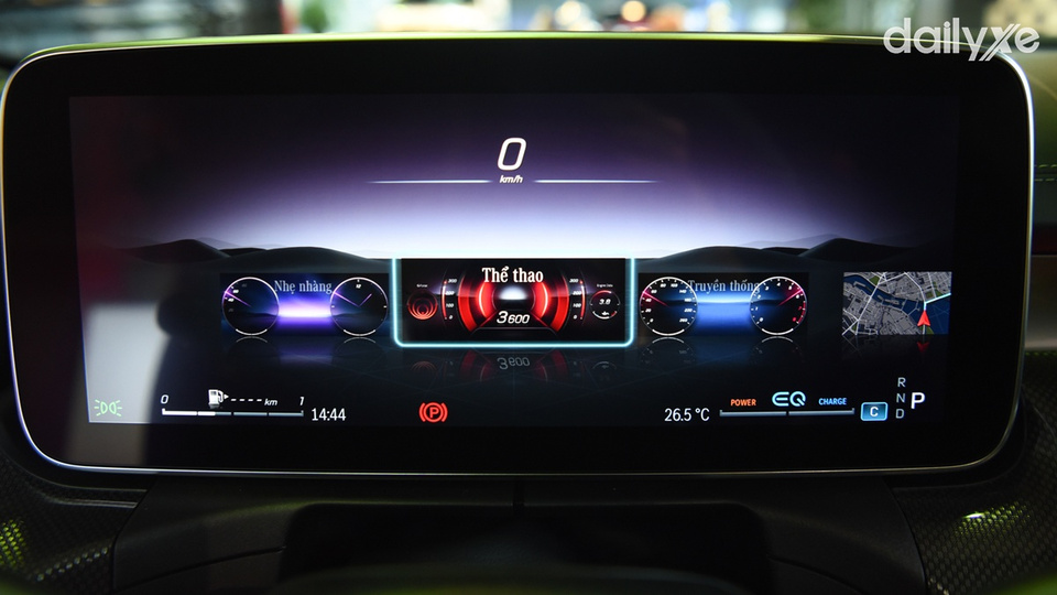 Đồng hồ kỹ thuật số hiển thị đa thông tin