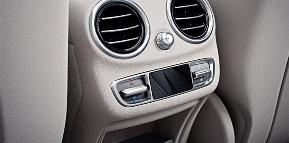 noi-that-mercedes-benz-e200-06.jpg