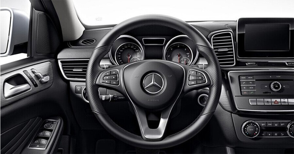 noi-that-mercedes-benz-gle-400-4matic-exclusive-07.jpg noi-that-mercedes-benz-gle-400-4matic-exclusive-07.jpg