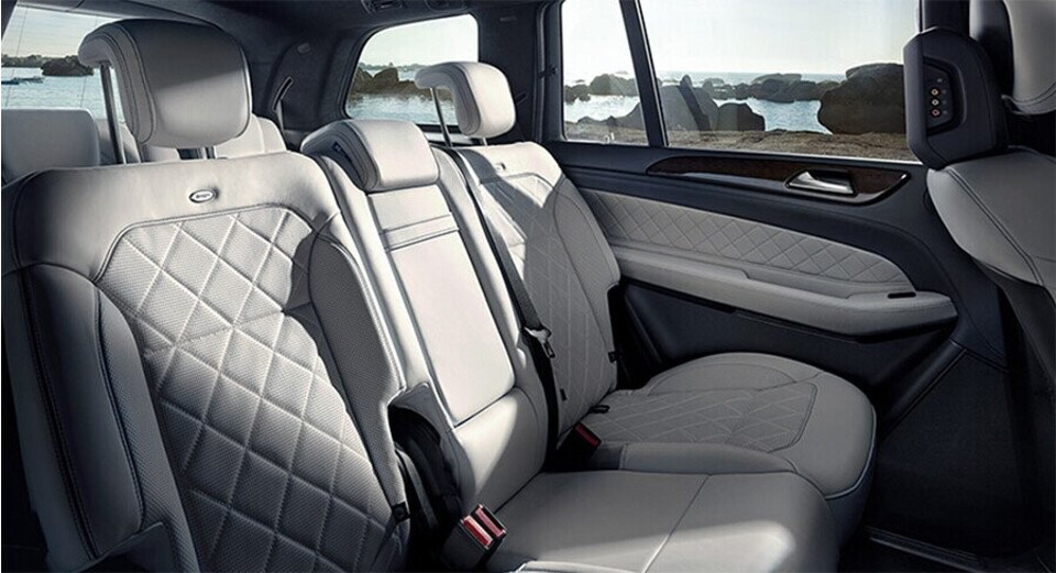 noi-that-mercedes-benz-gls-500-4matic-02.jpg noi-that-mercedes-benz-gls-500-4matic-02.jpg