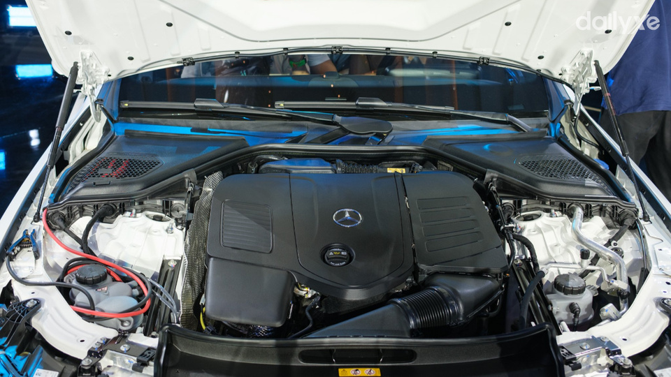 Trang bị động cơ vận hành mạnh mẽ