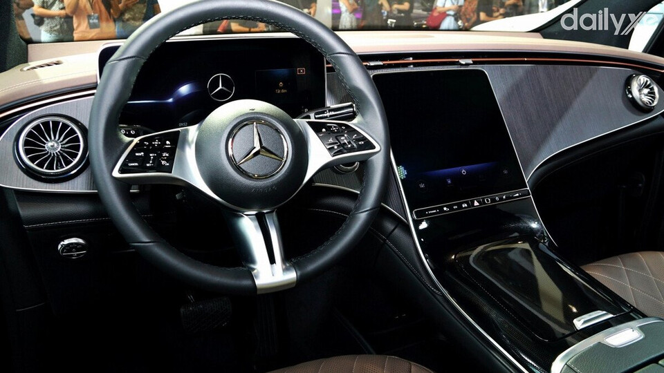 Vô lăng ba chấu bọc da