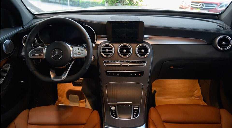 Táp lô thiết kế sang trọng thể thao