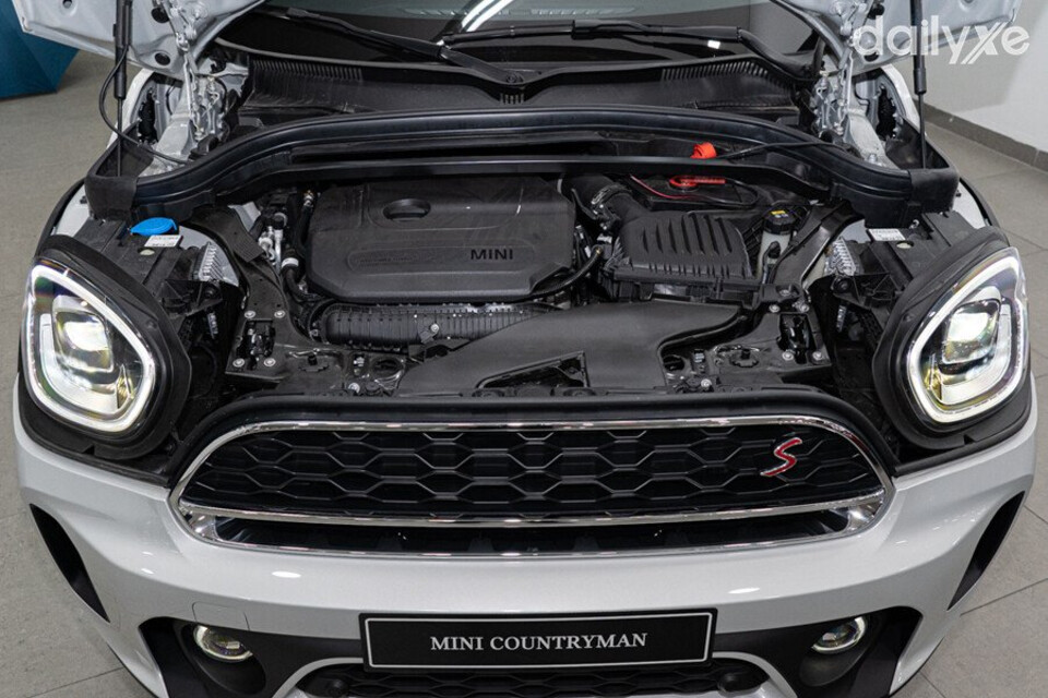 MINI Countryman trang bị động cơ TwinPower Turbo