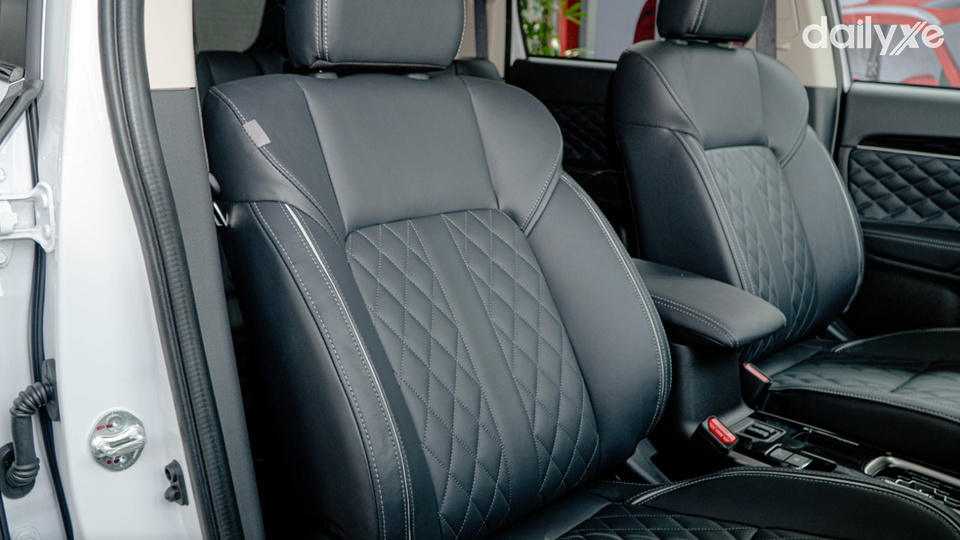 Ghế bọc da cao cấp họa tiết kim cương sang trọng