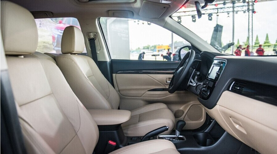 Ghề ngồi Outlander bọc da cao cấp