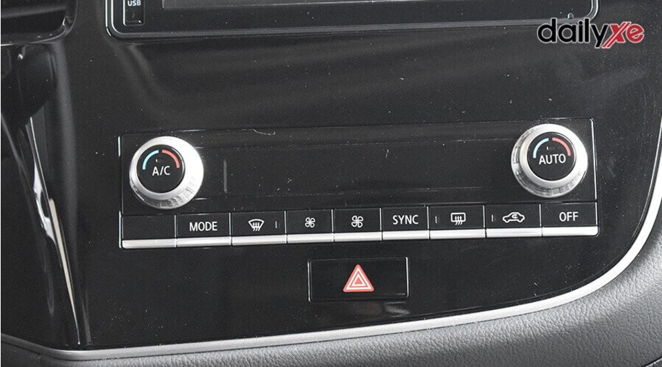 Outlander được trang bị điều hòa tự động