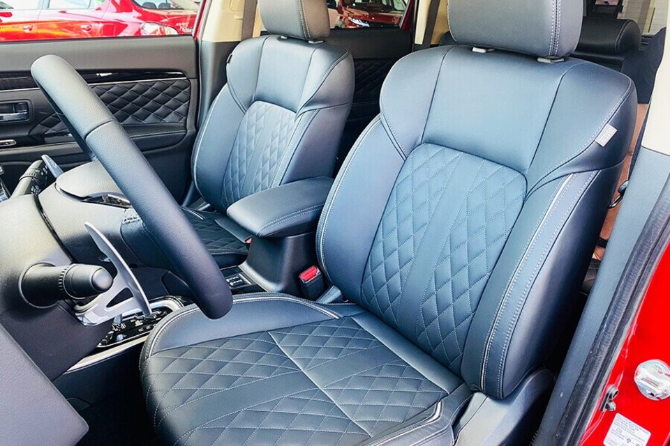 Ghế bọc da cao cấp