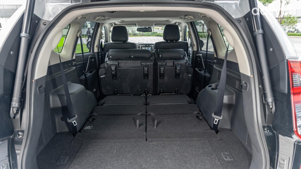 Khoang hành lý rộng rãi, có thể tăng thêm thể tích khi gập hàng ghế sau