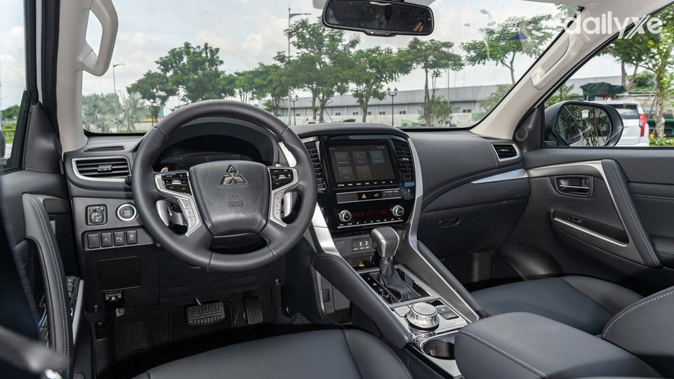 Không gian nội thất rộng rãi và tiện nghi