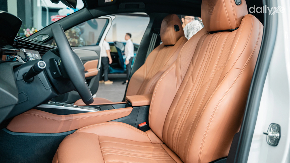 Ghế bọc da cao cấp