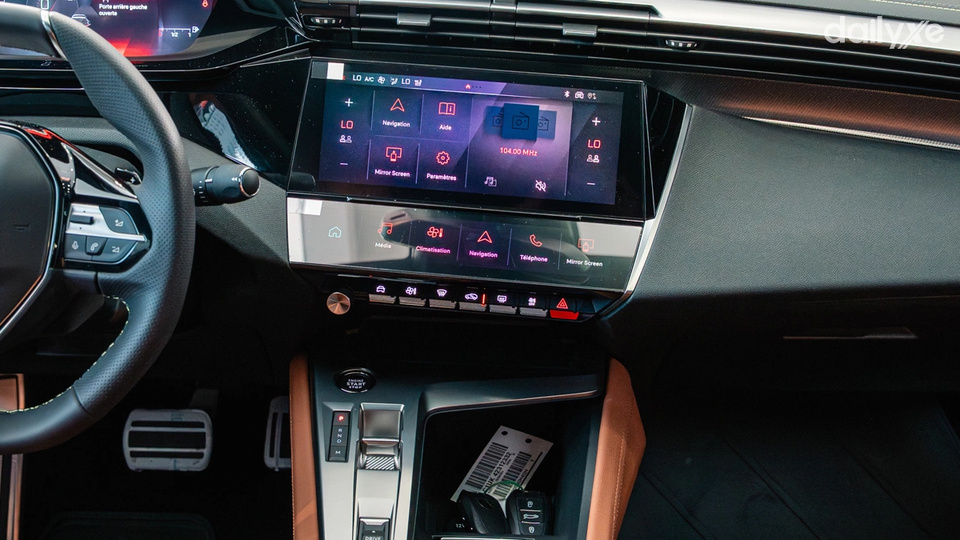 Màn hình giải trí 10 inch có kết nối hiện đại