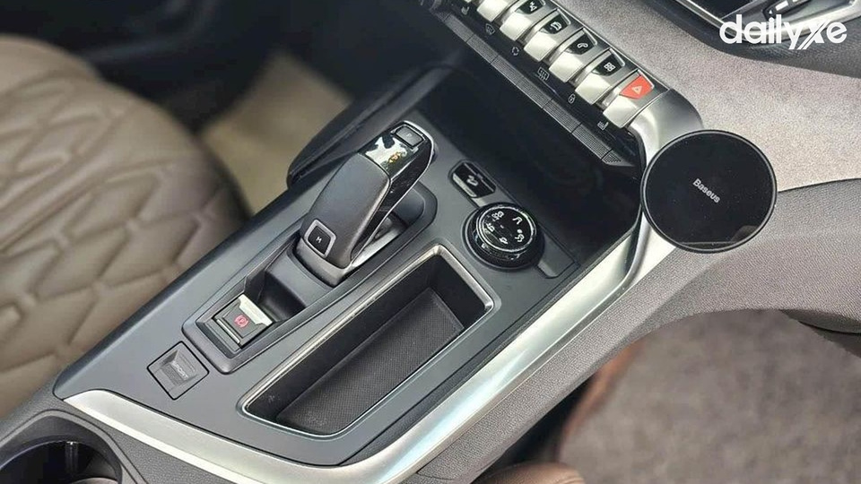 Hộp số 6 cấp vận hành mạnh mẽ
