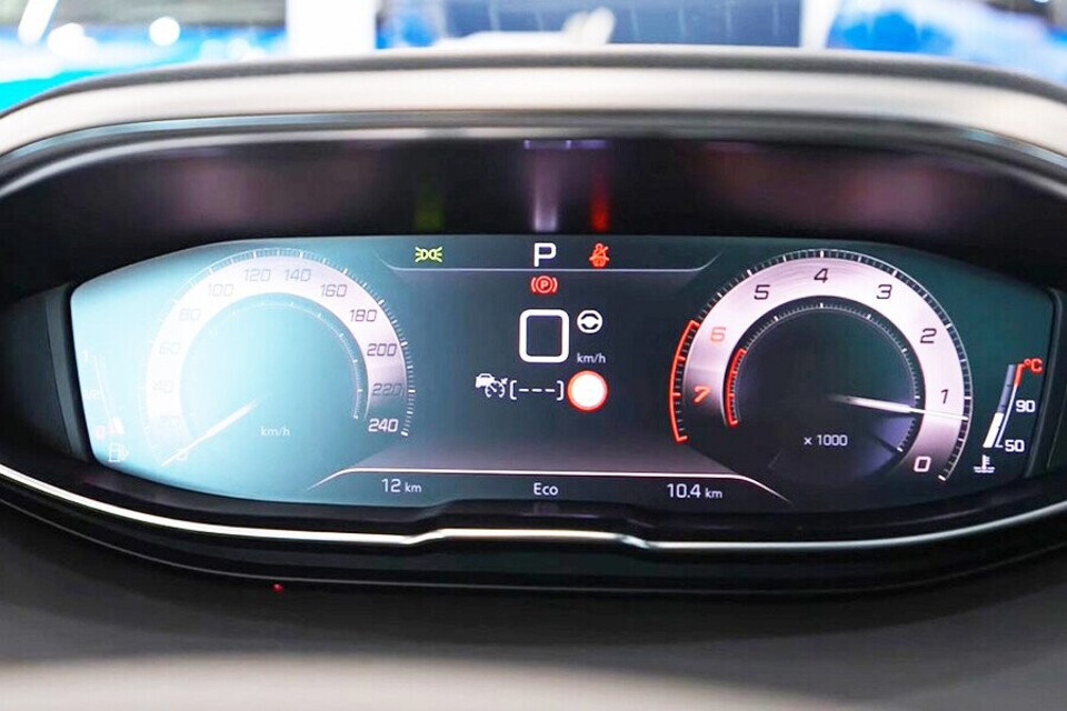 Cụm đồ hồ hiện thị đa thông tin