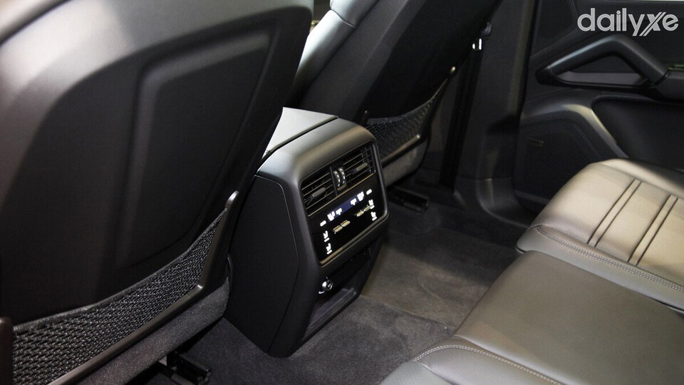 Cửa gió điều hòa hàng ghế sau