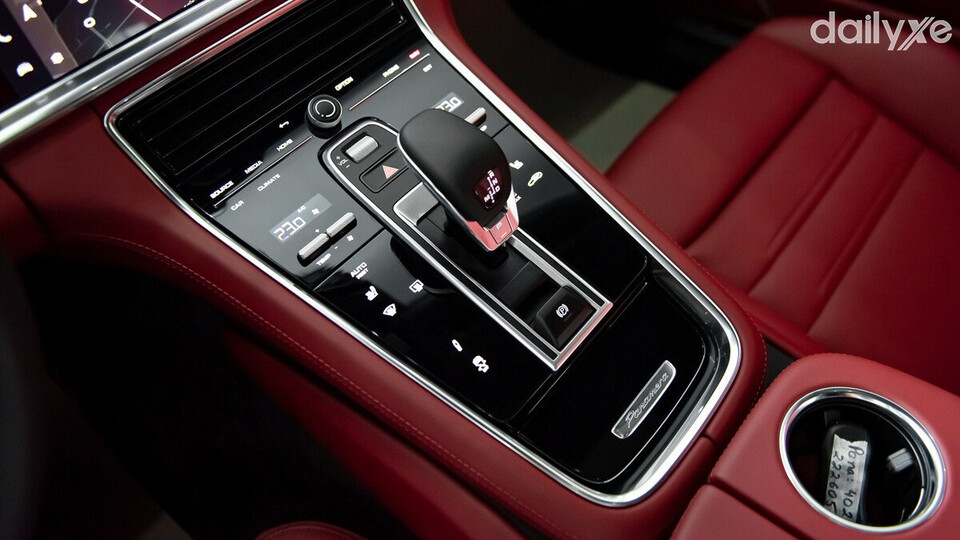 Trang bị hộp số tự động 8 cấp PDK