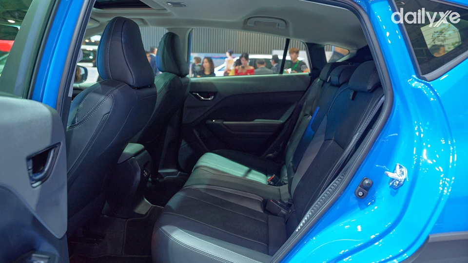 Hàng ghế thứ hai tiện nghi