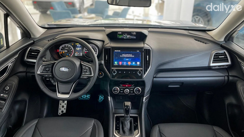 Subaru Forester sở hữu không gian nội thất rộng rãi nhiều tiện nghi