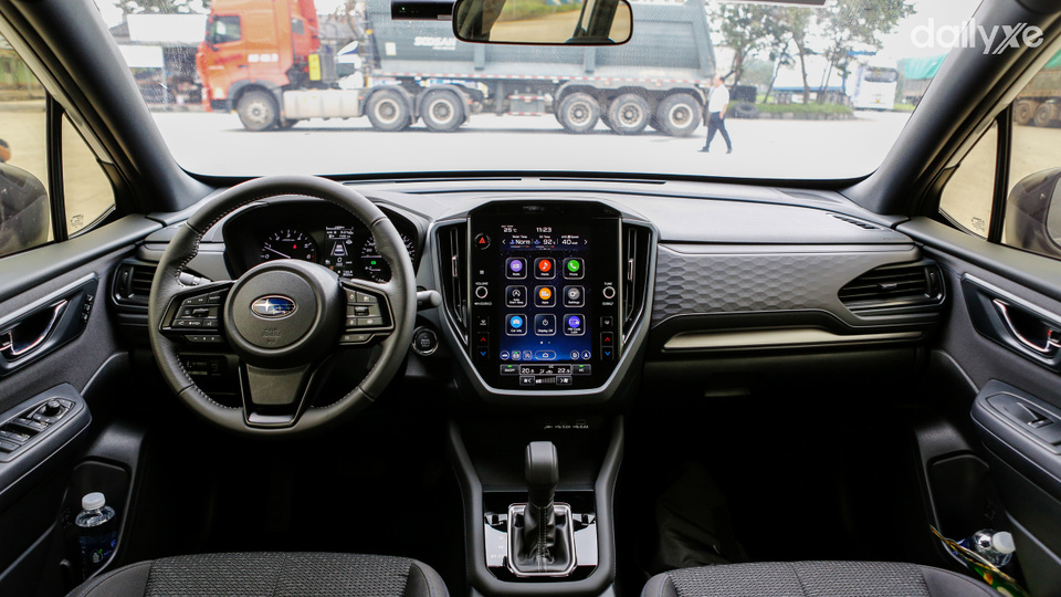 Thiết kế mặt taplo hình vòng cung