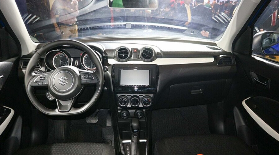 Không gian nội thất Suzuki Swift rộng rãi Không gian nội thất Suzuki Swift rộng rãi