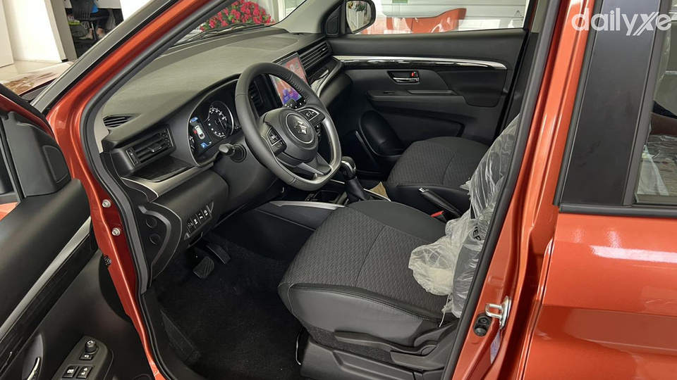Không gian nội thất Suzuki XL7 Hybrid ưu việt và tinh tế