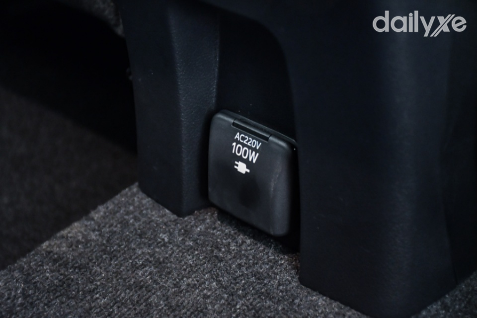 Trang bị cổng sạc tiện dụng