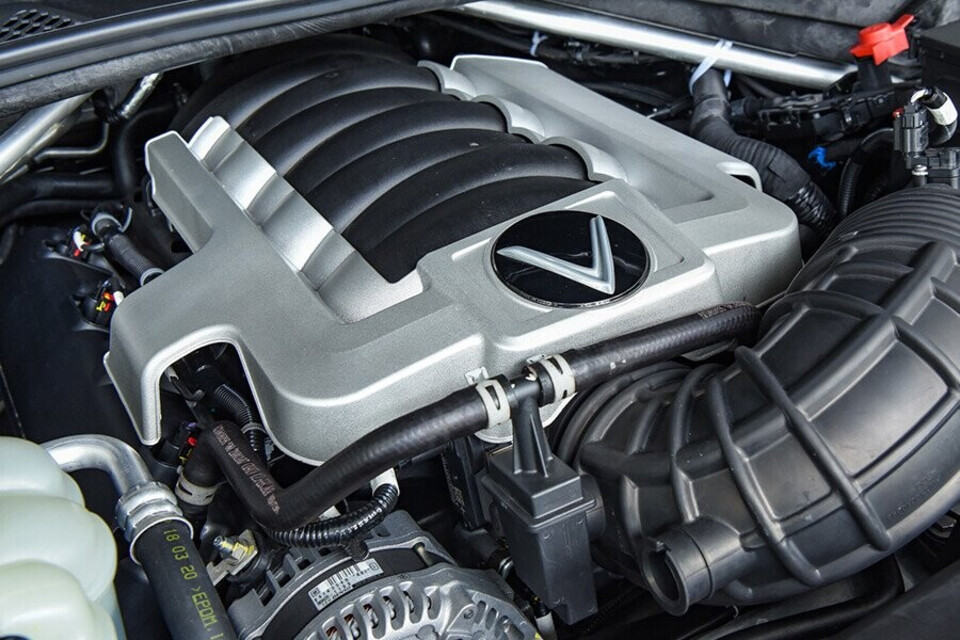 Khối động cơ V8 dung tích 6.2 lít