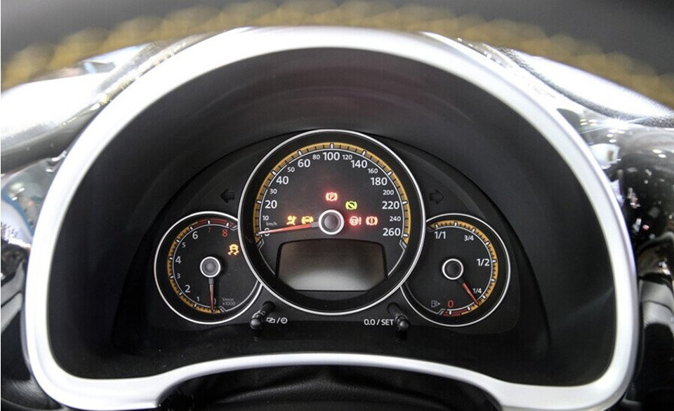 Bảng đồng hồ tốc độ điện tử hiển thi đa thông tin và điều chỉnh được cường độ ánh sáng