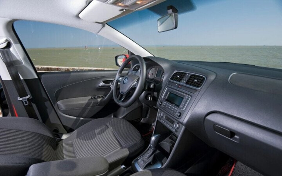 Ghế thiết kế tiện nghi, nội thất da cao cấp