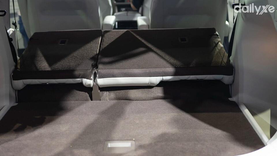 Khoang hành lý rộng rãi trên Volkswagen Viloran