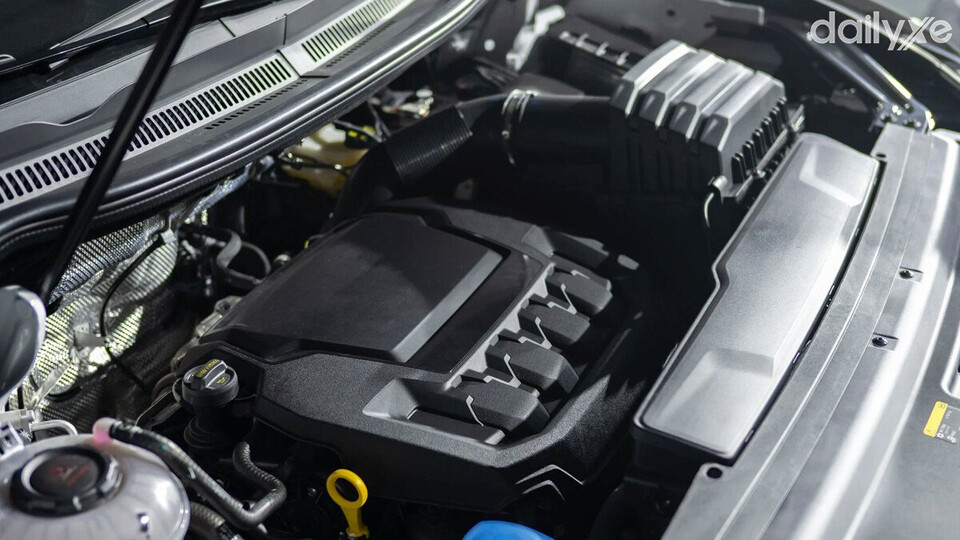 Volkswagen Viloran sử dụng khối động cơ xăng 4 xi lanh tăng áp với dung tích 2.0L TSI