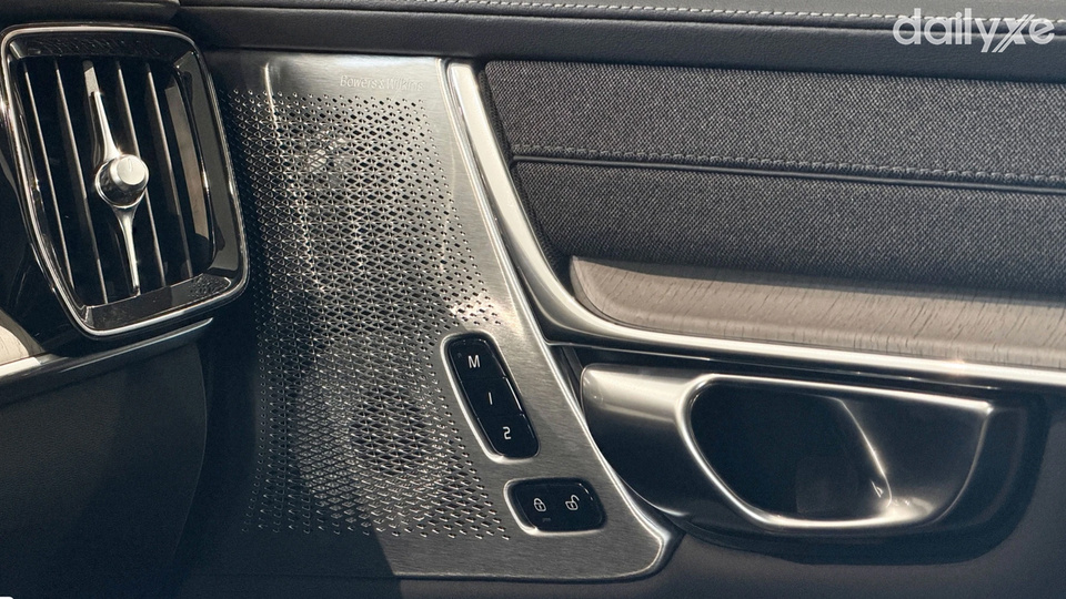 Hệ thống loa hiện đại và chân thực