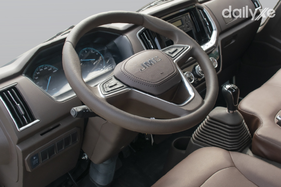 Vô lăng trợ lực dễ dàng điều chỉnh