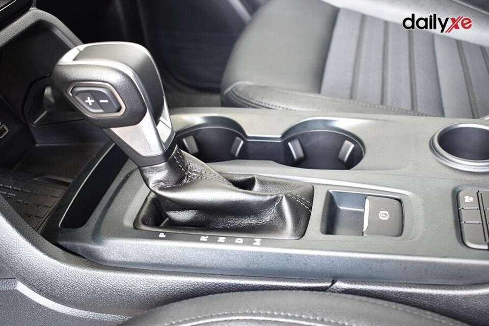 Hộp số tự động 6 cấp