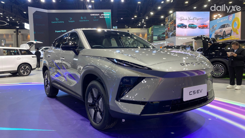 Ngoại thất phong cách coupe SUV