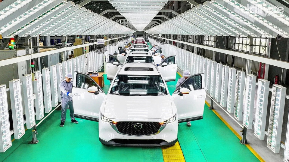 Dây chuyền sản xuất xe tại nhà máy Thaco Chu Lai