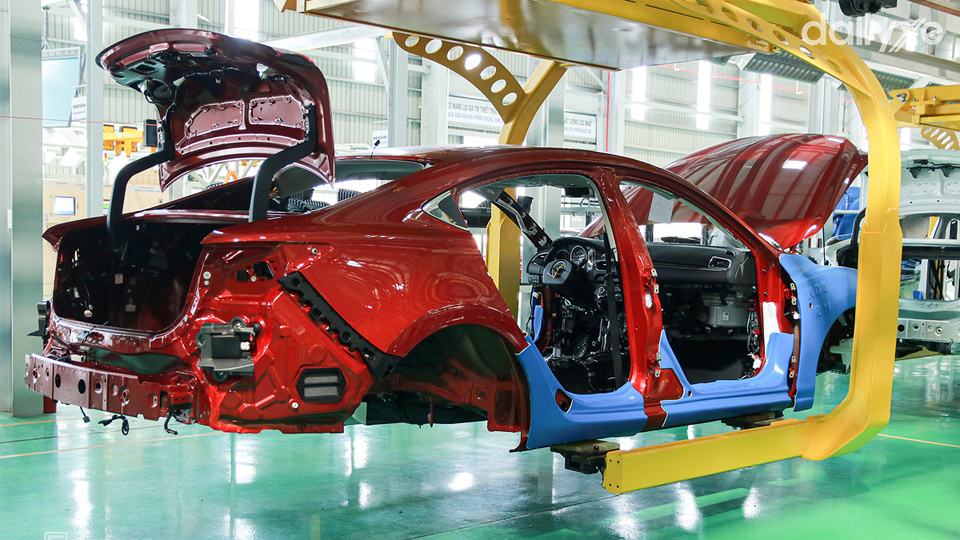 Dây chuyền sản xuất xe tại nhà máy Thaco Chu Lai