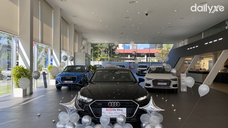 Khu vực trưng bày xe Audi