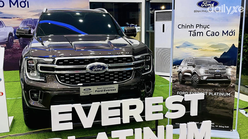 Phòng trưng bày của đại lý Bình Phước Ford