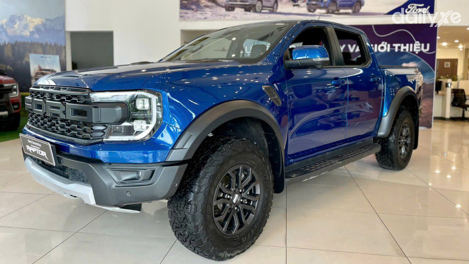 Phòng trưng bày xe của showroom Ford Thủ Đô