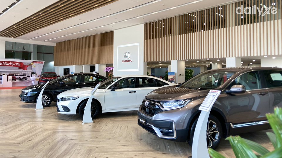 Phòng trưng bày xe tại Honda Ôtô Biên Hòa