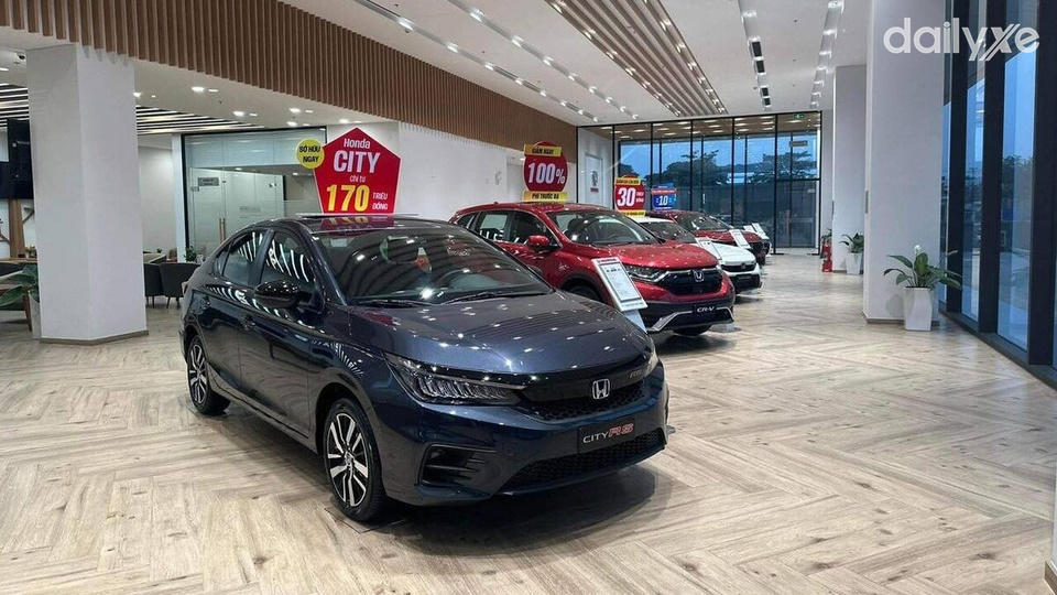 Khu vực trưng bày xe tại Honda Ô tô Tây Ninh